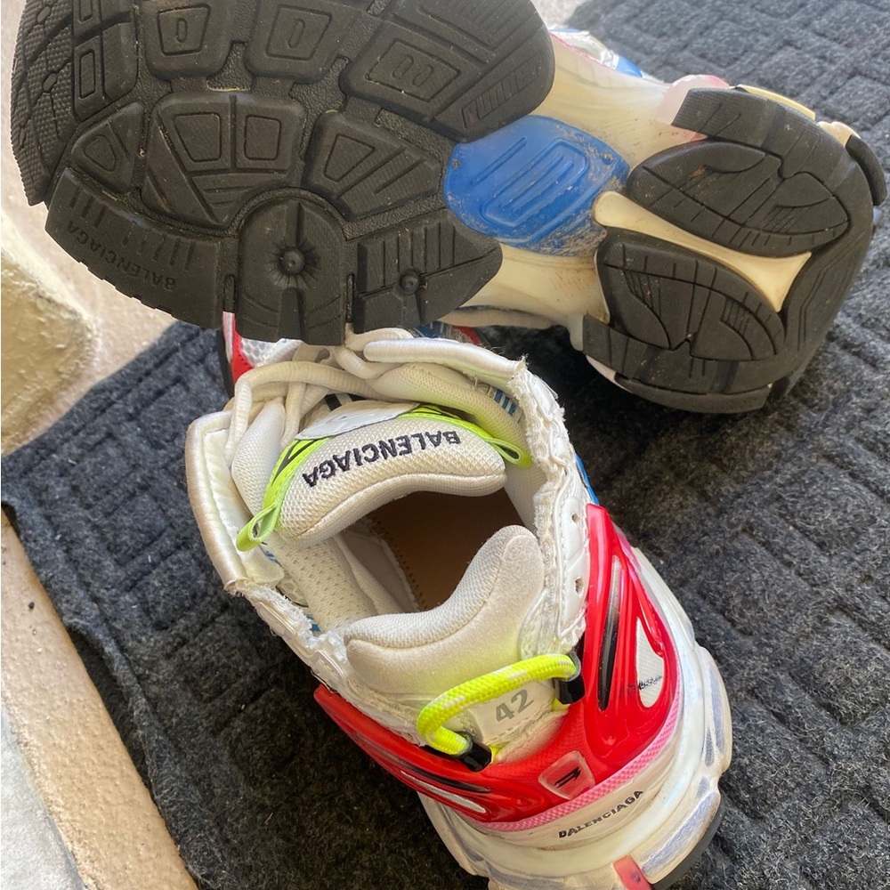 Balenciaga Kids' White and Red Sneakers - Picture 3 of 4